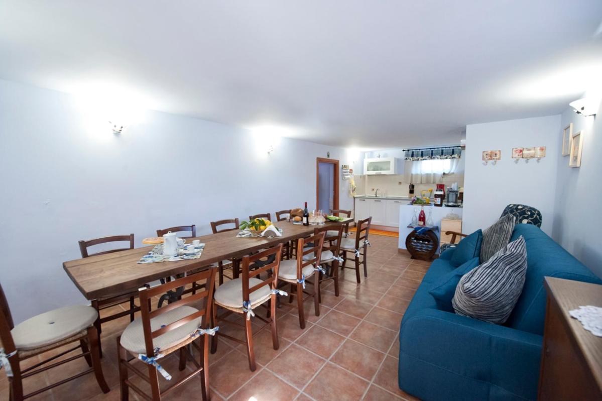 Casale La Rovere Bed & Breakfast *