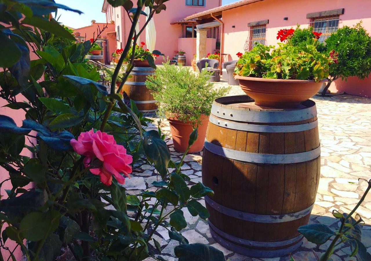 Casale La Rovere Bed & Breakfast