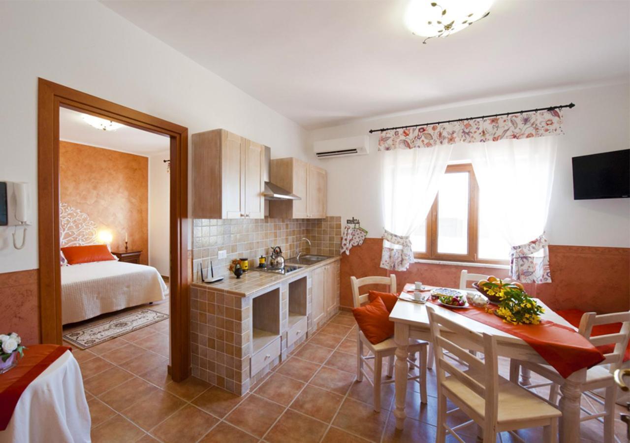 Casale La Rovere Bed & Breakfast *