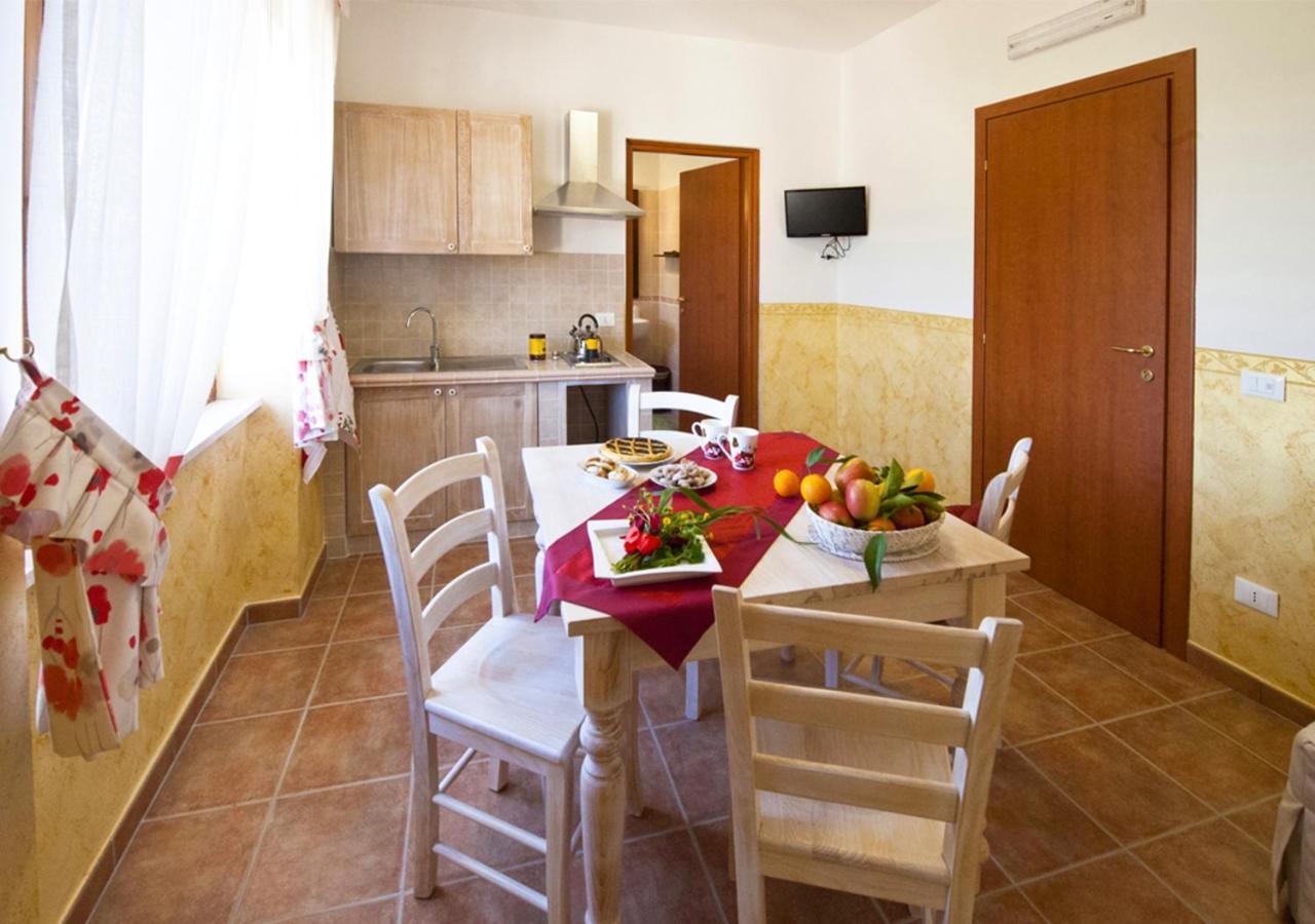 Casale La Rovere Bed & Breakfast